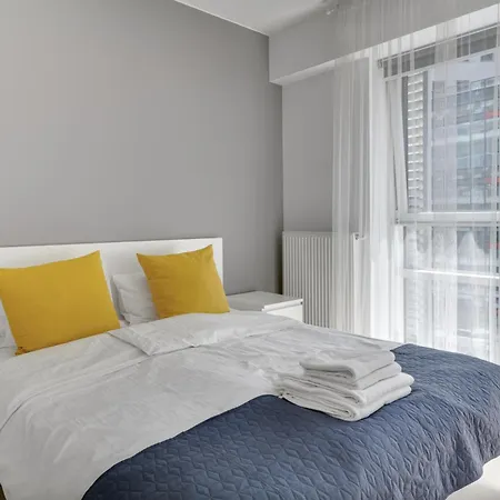 Towarowa Hotel apartamentowy 4*
