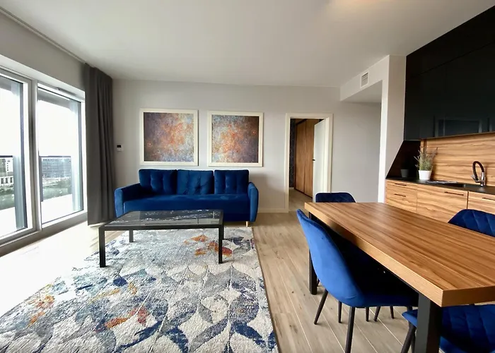 Towarowa 4* Познань