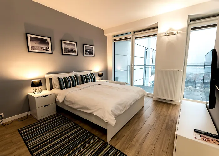 Towarowa 4* Познань